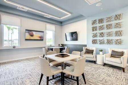 Cute Lakeview 2Br Condo With 2 Clubhouses Kissimmee Eksteriør billede