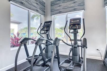 Cute Lakeview 2Br Condo With 2 Clubhouses Kissimmee Eksteriør billede