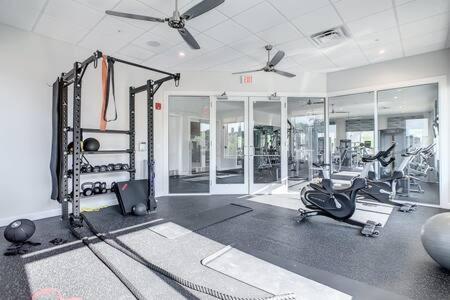 Cute Lakeview 2Br Condo With 2 Clubhouses Kissimmee Eksteriør billede